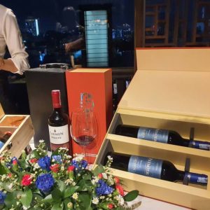Hộp rượu vang giấy - Tết 2021 6 Hộp rượu vang giấy - Tết 2021
