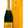 Champagne Veuve Clicquot Yellow Label - 250th Anniversary Edition 3 Champagne Veuve Clicquot Yellow Label - 250th Anniversary Edition
