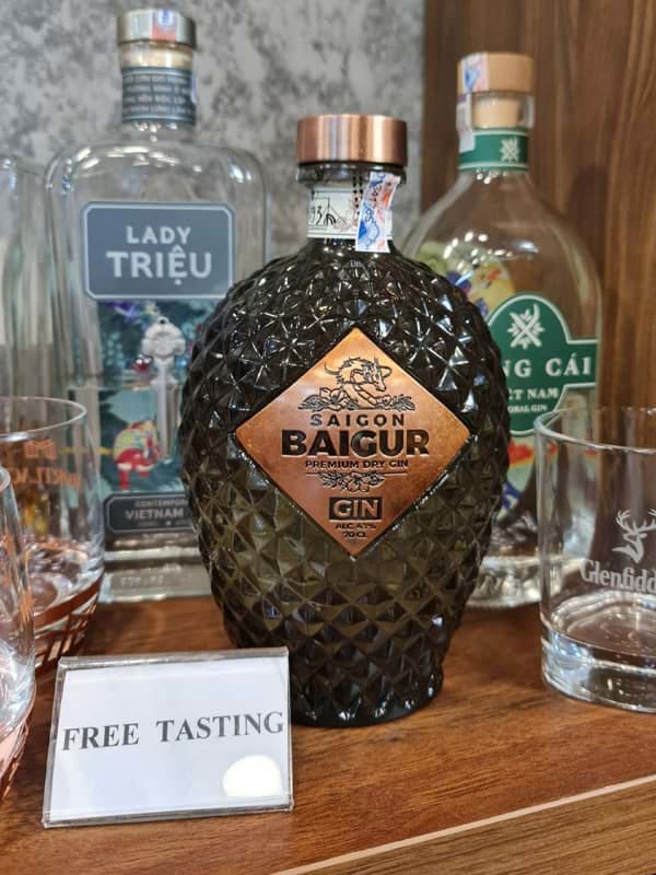 Gin Saigon Baigur 2 Gin Saigon Baigur