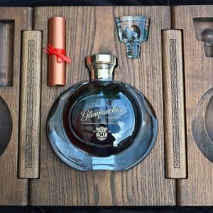 Rượu Glenfarclas 50 năm Decanter