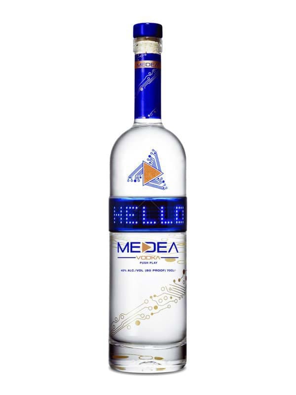 Rượu vodka Medea